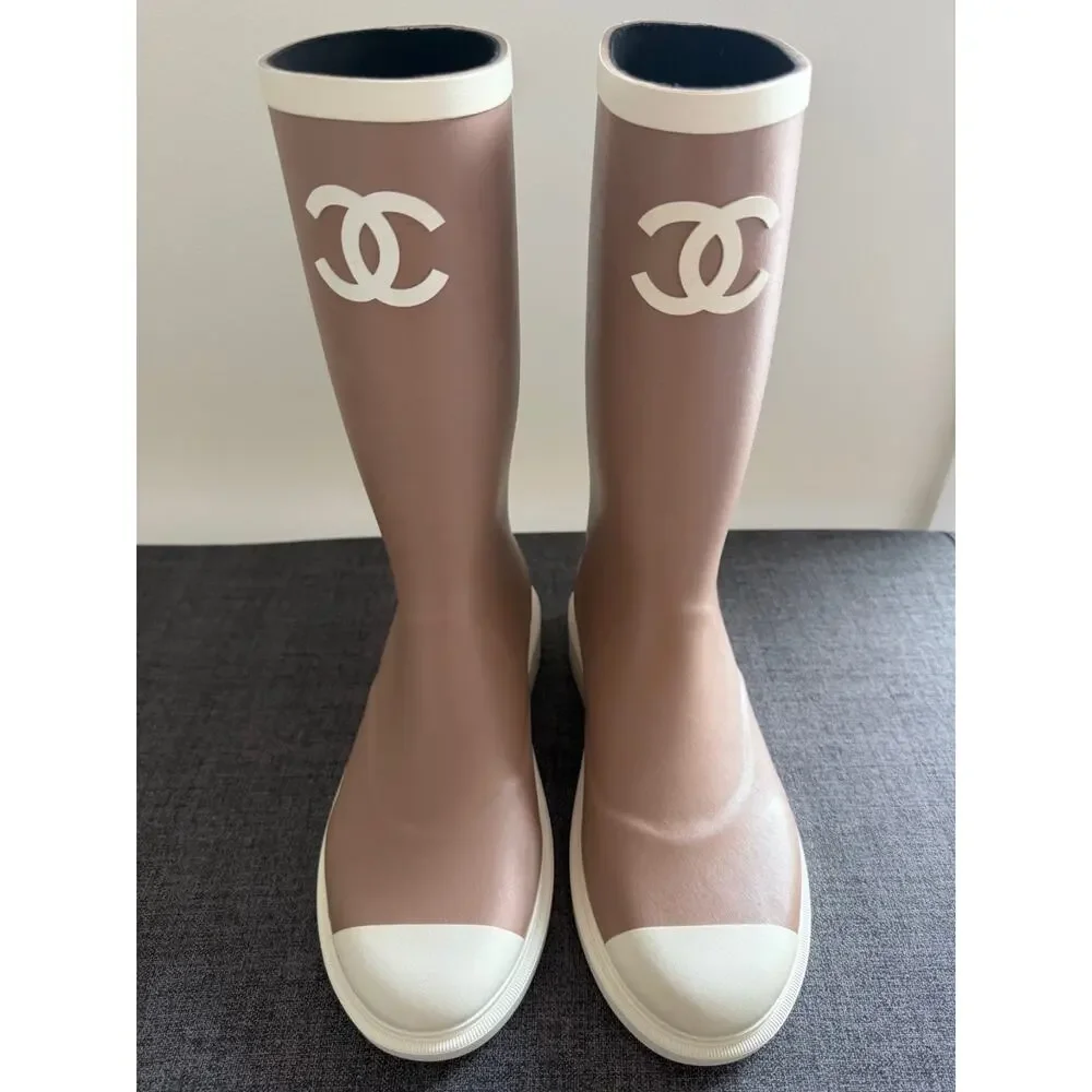 Chanel 26C Beige White Caoutchouc CC Logo High Pull On Rubber Rain Boots 36 - Picture 15 of 16